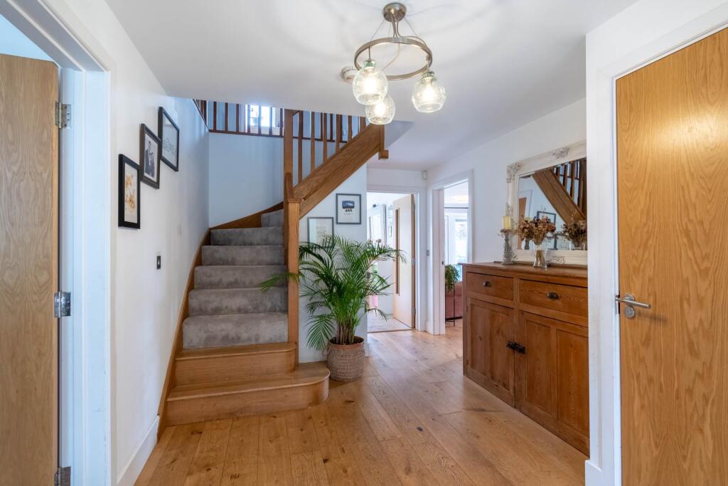 Additional image 13 of 32 Winstones Road