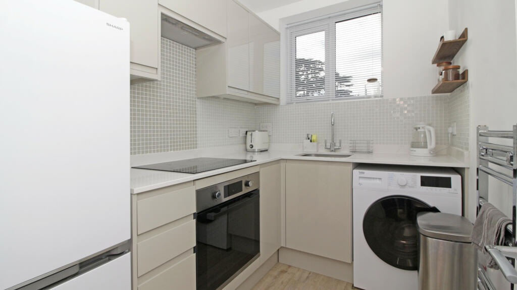 Additional image 7 of High Street, West Wickham, BR4