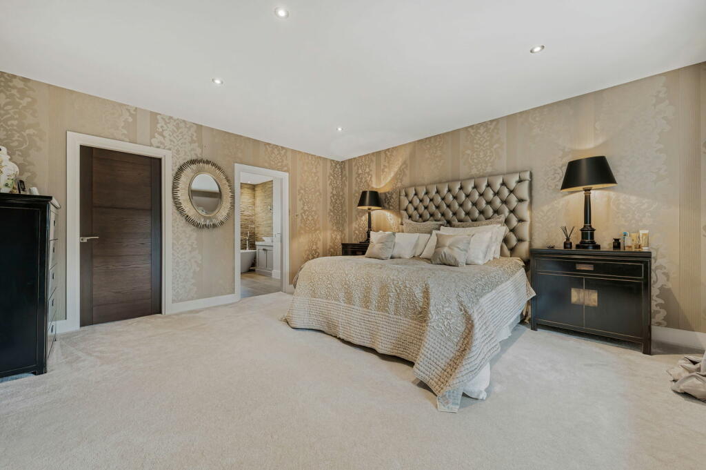 Additional image 21 of Leesons Hill, Chislehurst