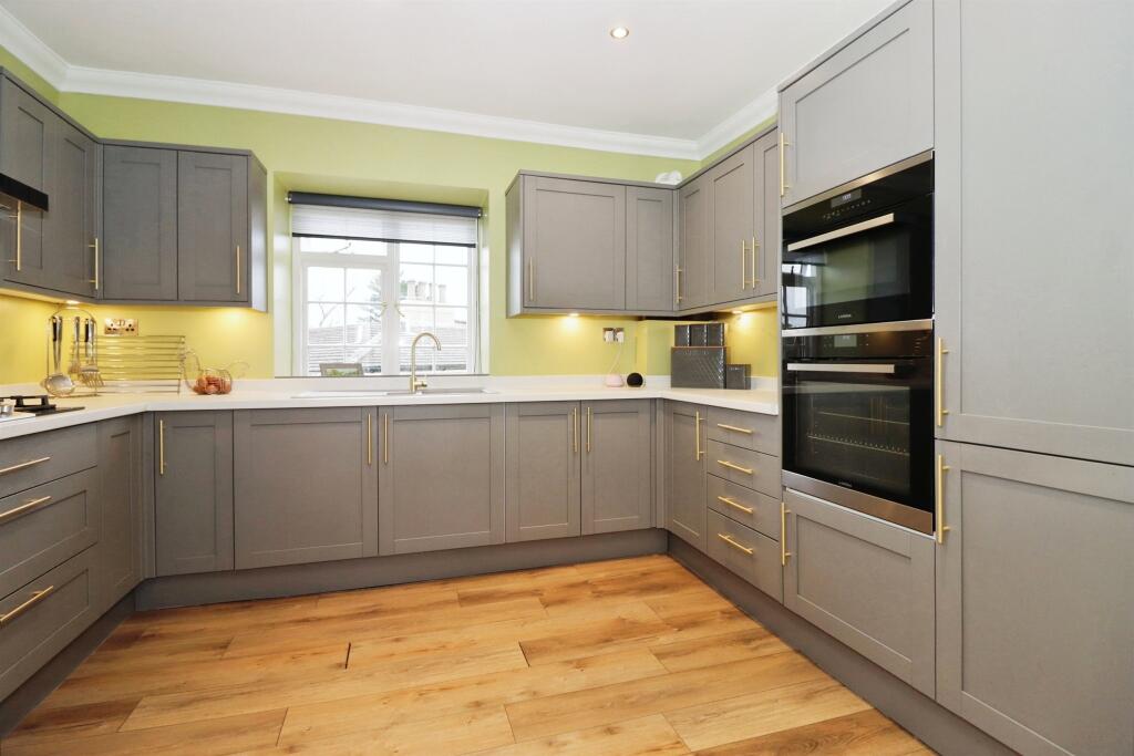 Additional image 14 of Beckspool Road, Frenchay, Bristol