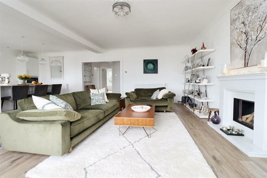 Additional image 4 of Prime location on Clevedon Seafront