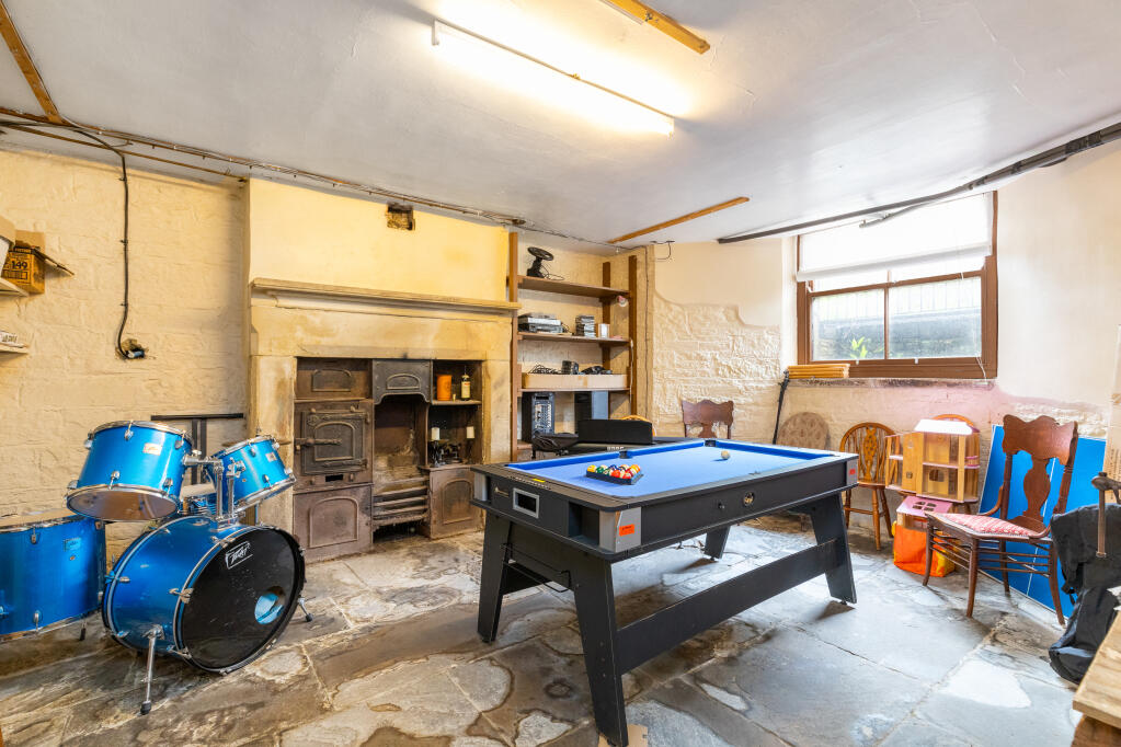 Additional image 33 of Hall Bank Drive, Bingley, West Yorkshire, BD16