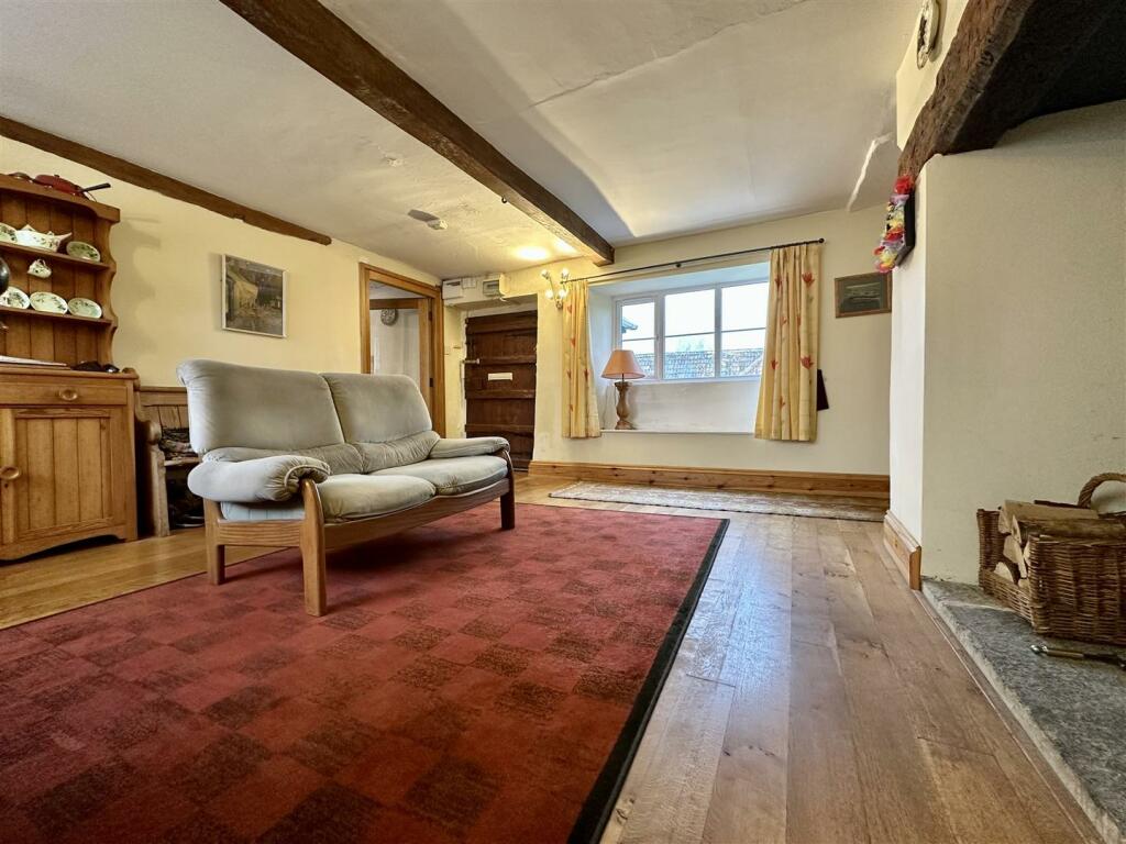 Additional image 8 of Townsend