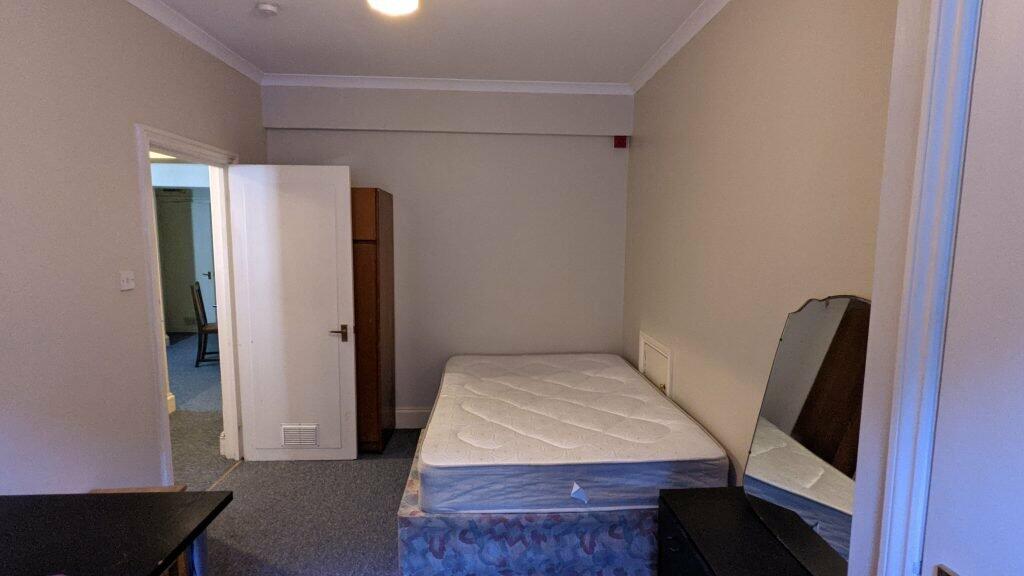 Additional image 7 of Arlington Villas Basement 151