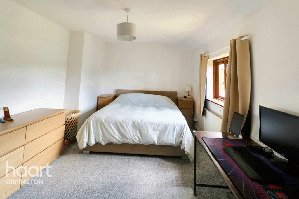 Additional image 7 of Cotmandene Crescent, Orpington