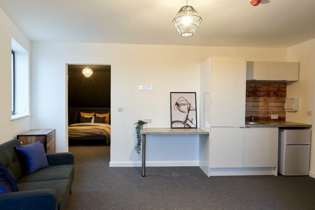 Additional image 37 of 98 Blackswarth Road, Three Crowns, Kings Court, Bristol