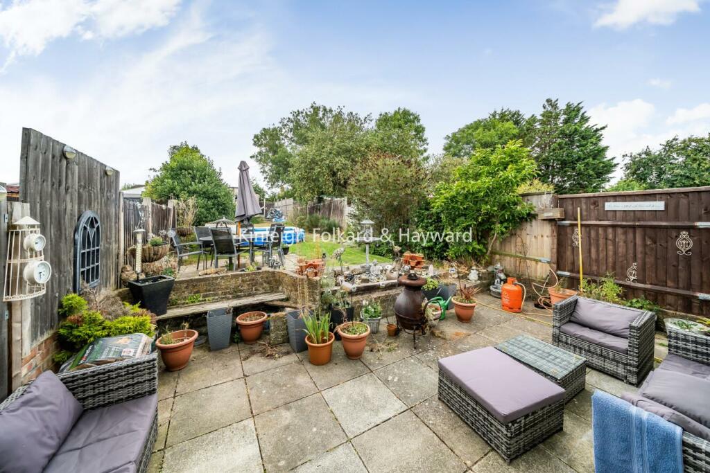 Additional image 14 of Ridgeway Drive, Greater London