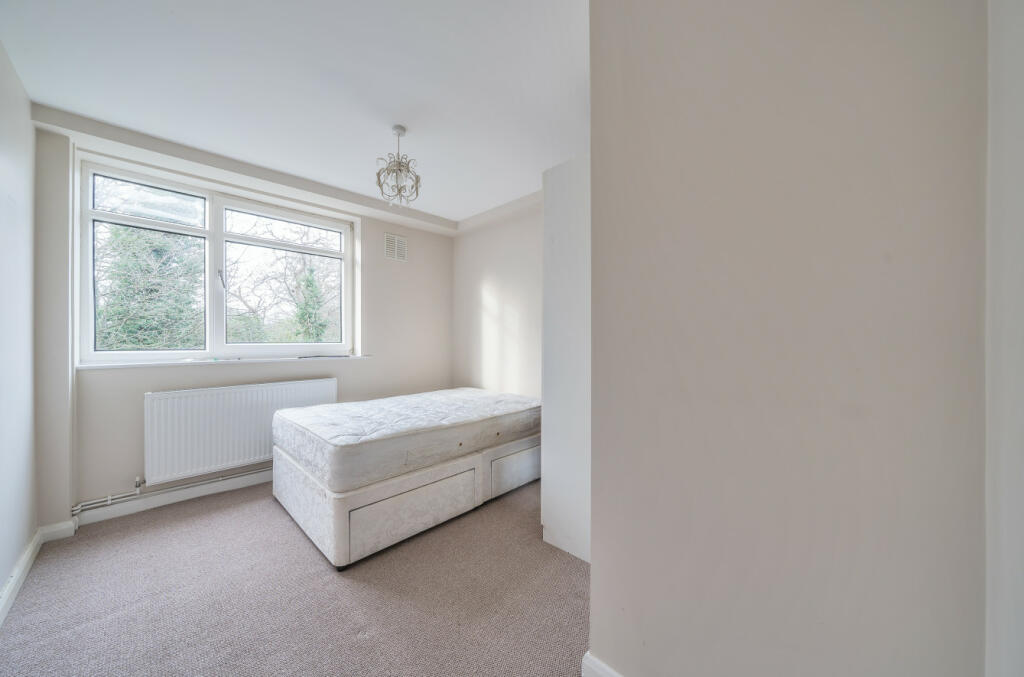 Additional image 15 of Kemnal Road, Chislehurst, BR7