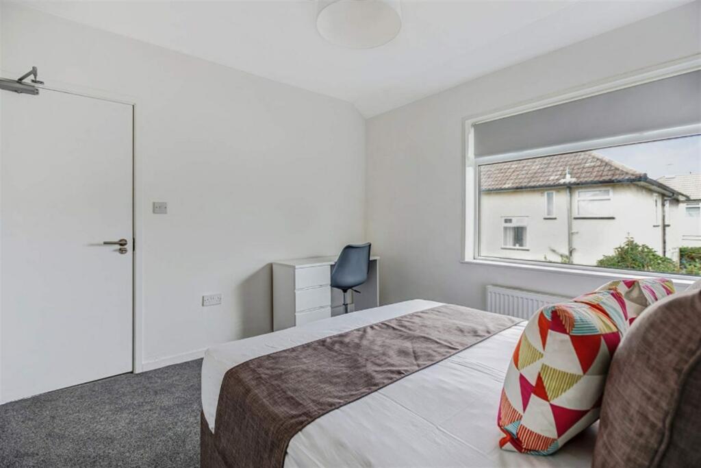 Additional image 8 of 4 bedroom End of Terrace House in Greystoke Avenue, Bristol
