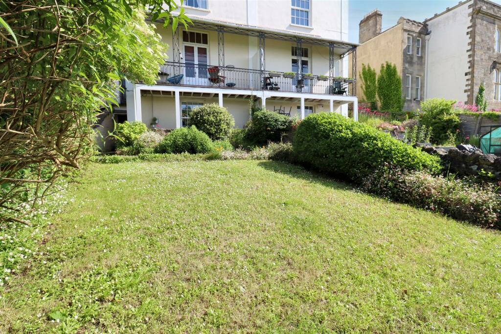 Additional image 15 of Elevated location with views across Clevedon