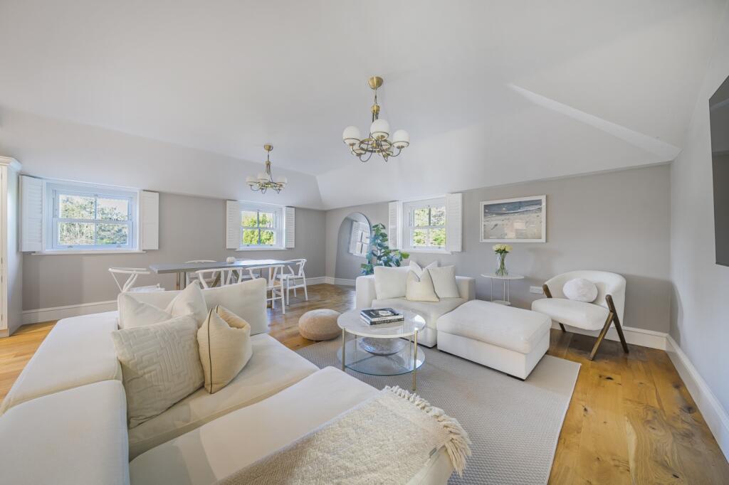 Additional image 2 of Willoughby Lane Bromley BR1