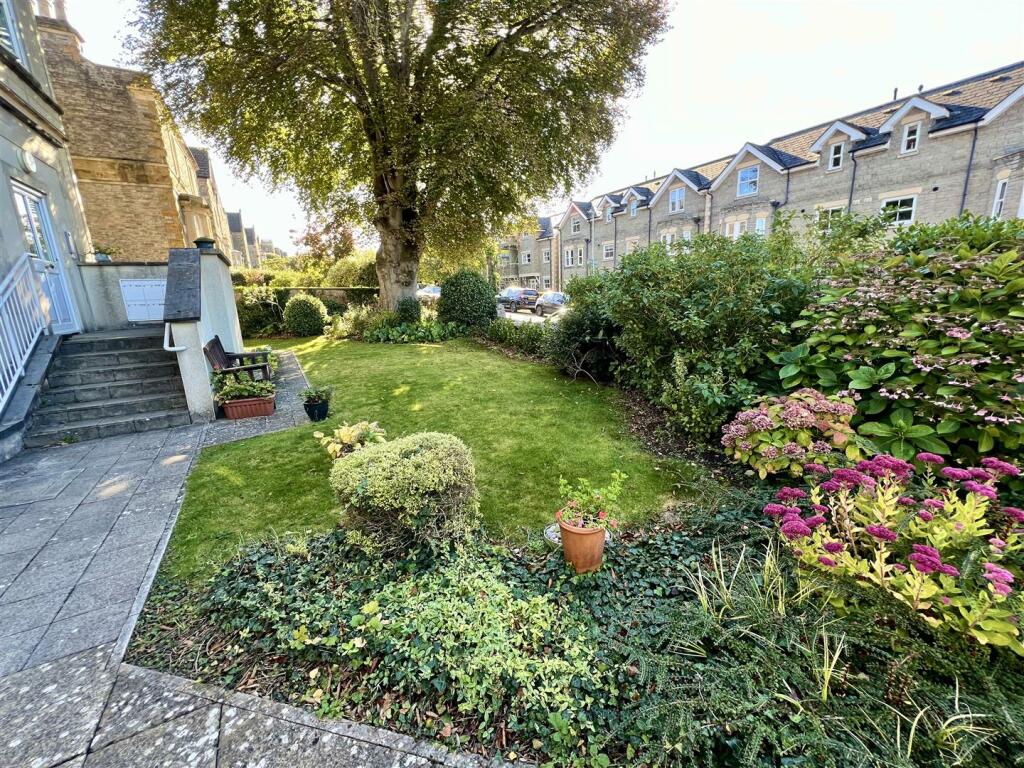 Additional image 13 of Stones Throw From Hill Road