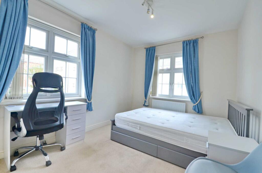 Additional image 9 of East Fields Road, Cheswick Village