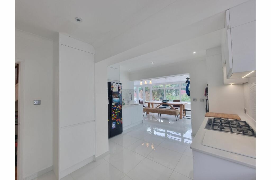 Additional image 31 of Third Avenue, Newhaven, BN9