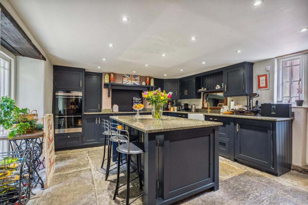 Additional image 2 of CHEDDAR