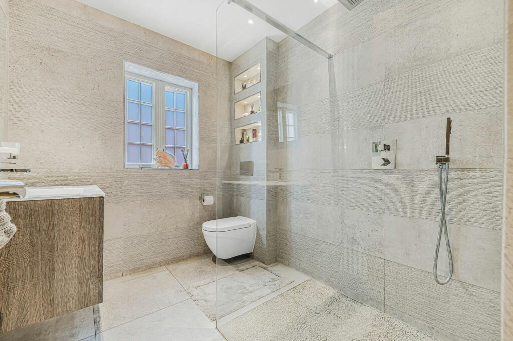 Additional image 18 of Leesons Hill, Chislehurst