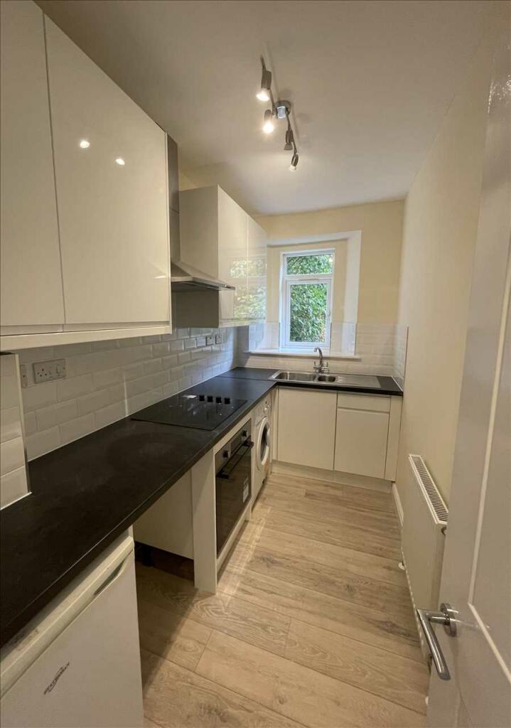 Additional image 10 of Garden Flat, Southfield Road