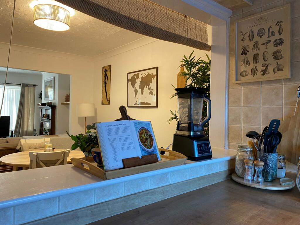 Additional image 8 of Cleckheaton Road, Low Moor, Bradford, BD12