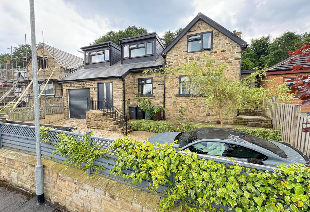 Additional image 41 of Hill Foot, Nab Wood, Shipley, West Yorkshire
