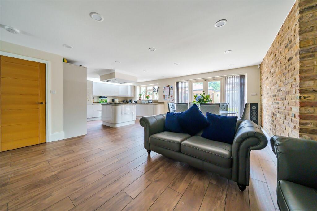 Additional image 4 of Mead Road, Chislehurst