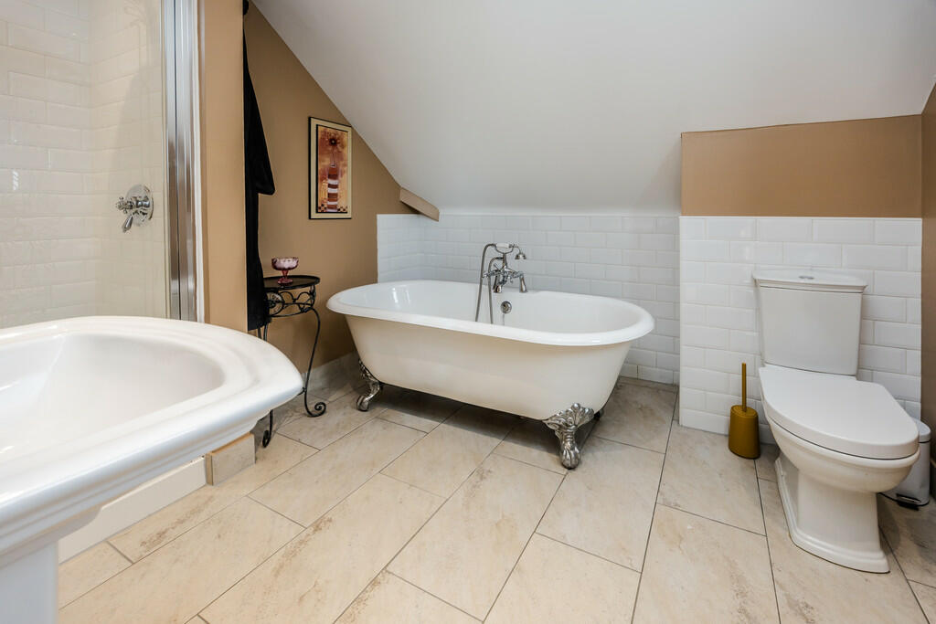 Additional image 28 of Jonscroft, Queensbury