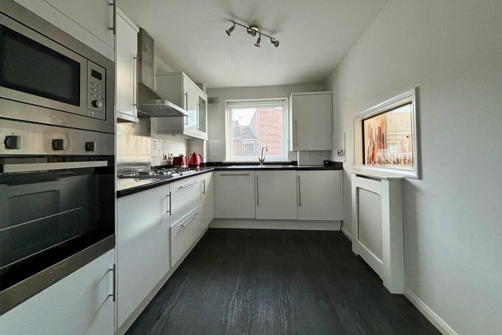 Additional image 4 of Bromley Road, Beckenham, BR3