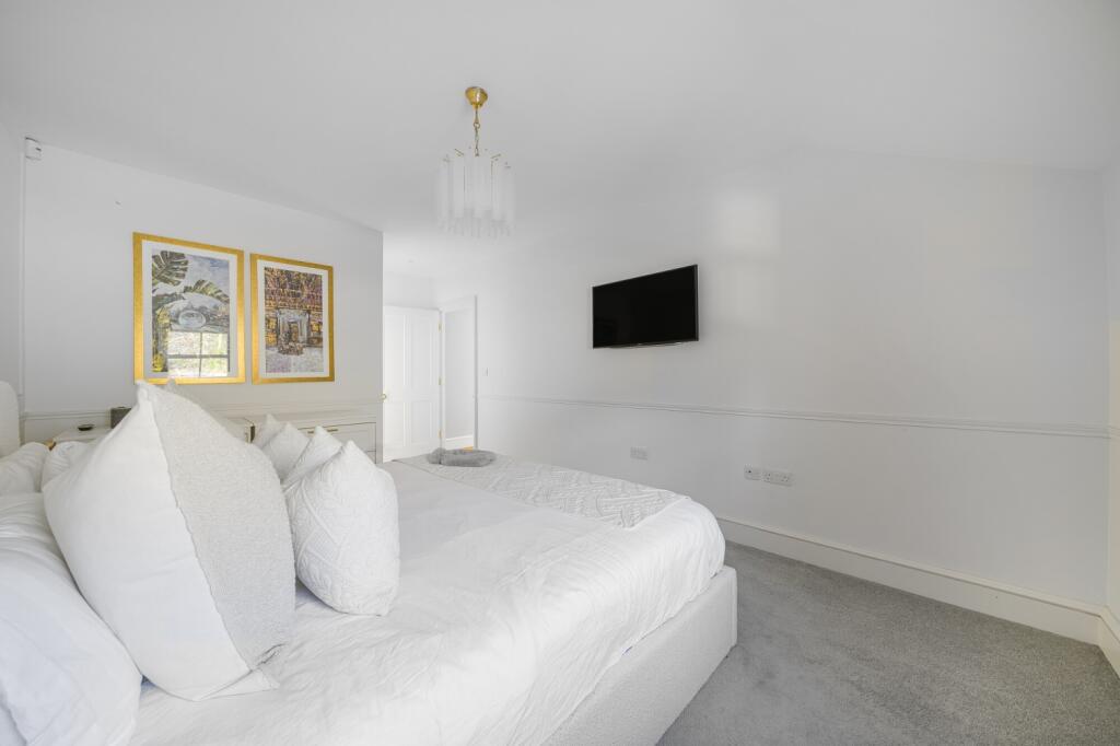 Additional image 13 of Willoughby Lane Bromley BR1