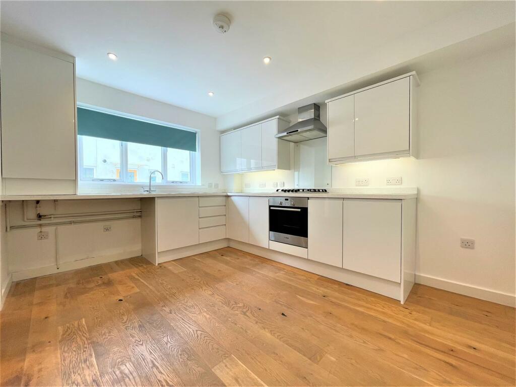 Additional image 3 of Union Close, Newhaven