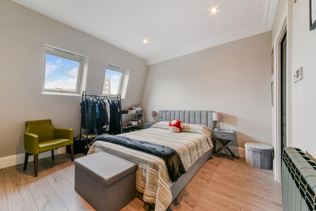 Additional image 5 of High Street, BROMLEY