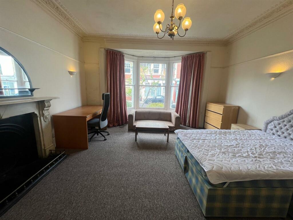 Additional image 4 of Mixed-use Investment Opportunity in Redland