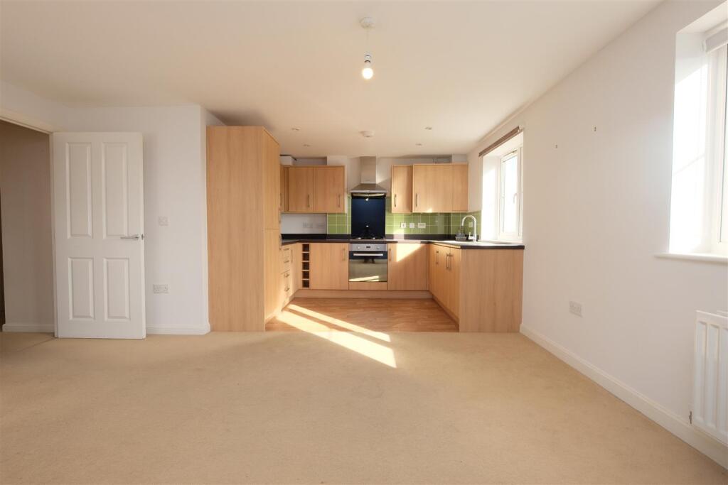 Additional image 8 of 2 BED | 2 BATH | SHIREHAMPTON