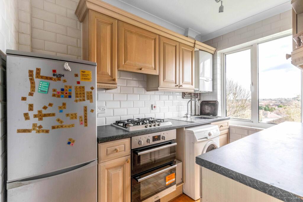 Additional image 4 of Mount Court, West Wickham, BR4