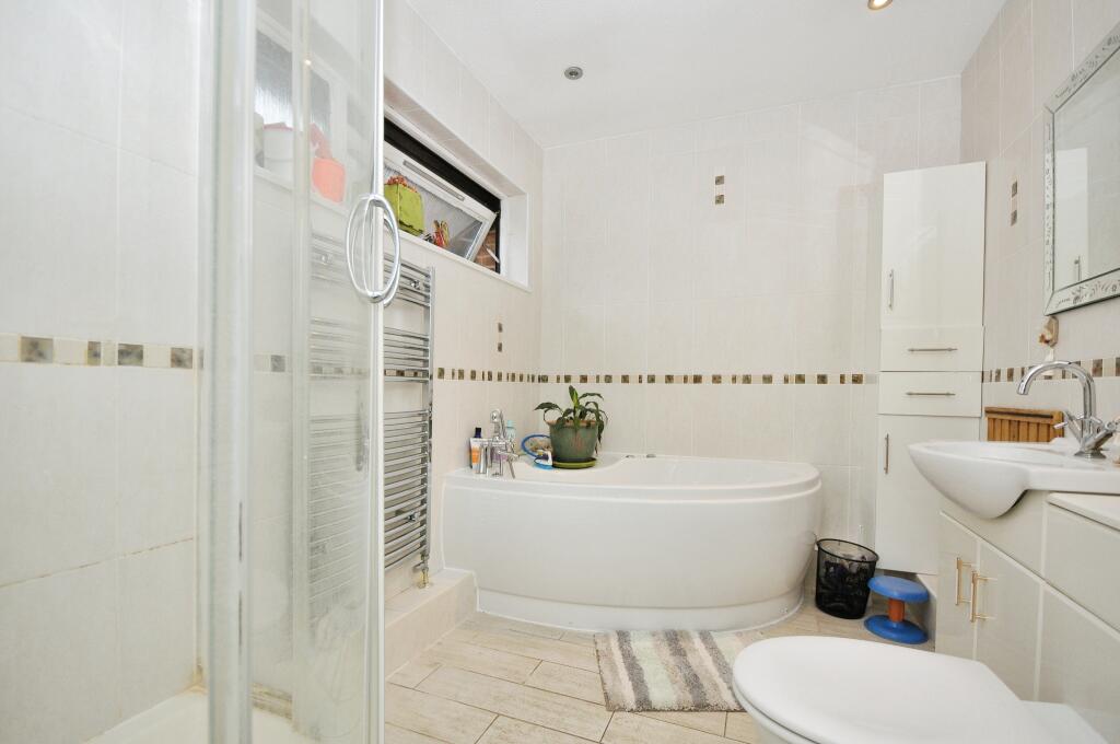Additional image 8 of Oakham Drive, Bromley, BR2
