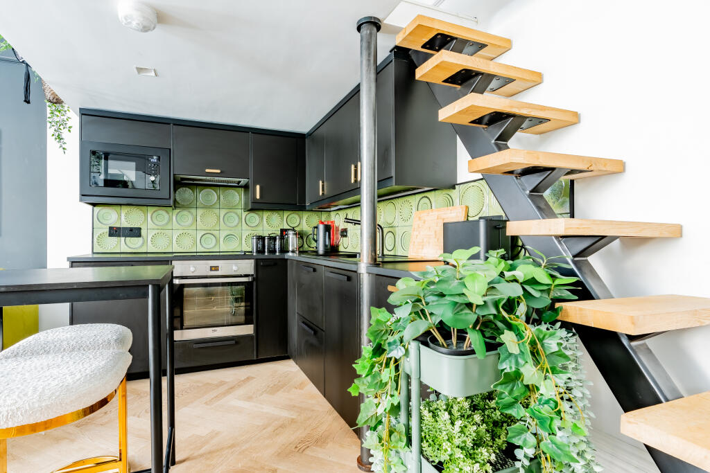 Additional image 17 of Manilla Road, Clifton, Bristol, BS8 4ED