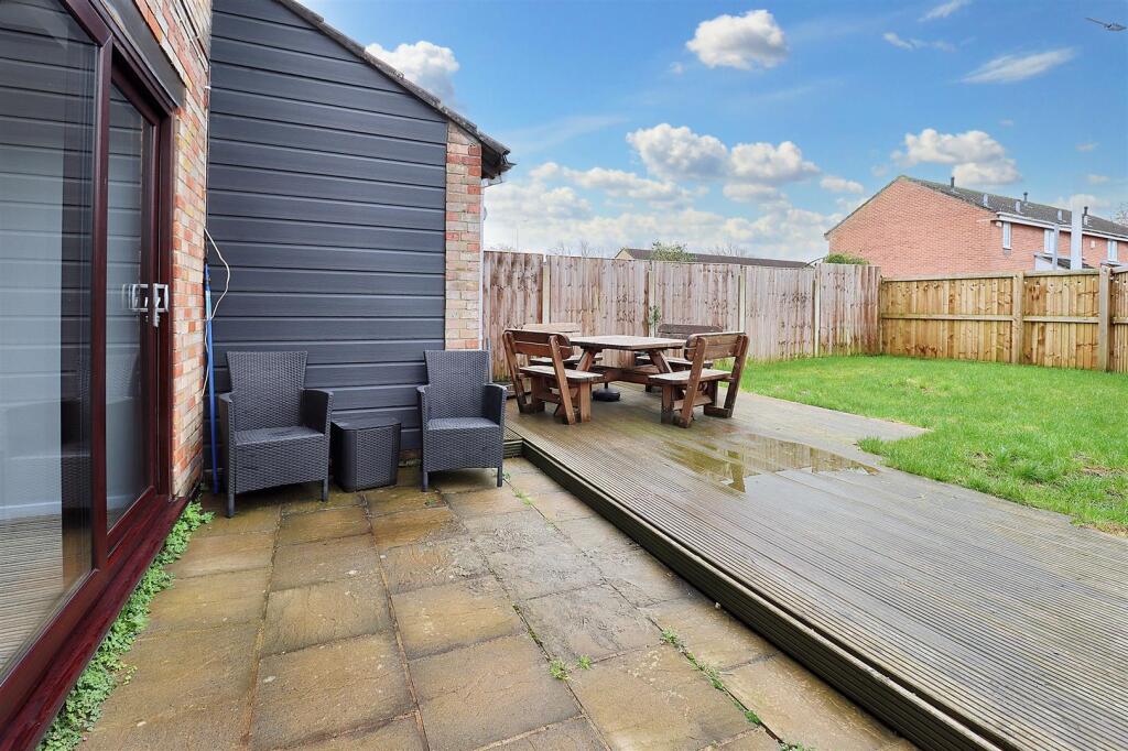 Additional image 11 of Popular cul de sac location in Clevedon