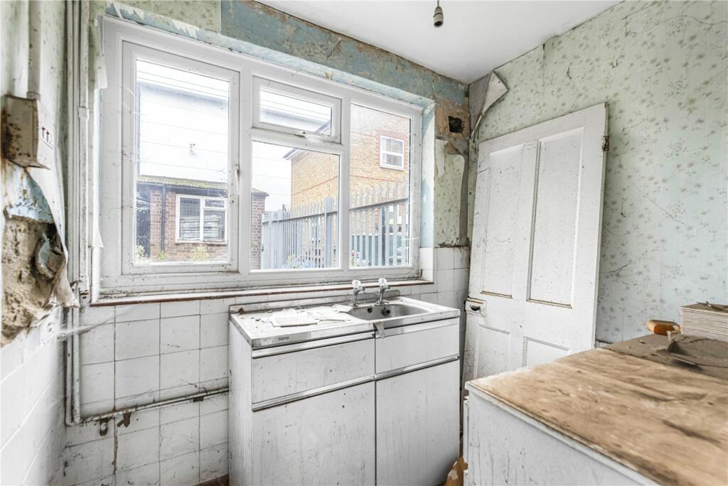 Additional image 3 of Farwig Lane, Bromley, BR1