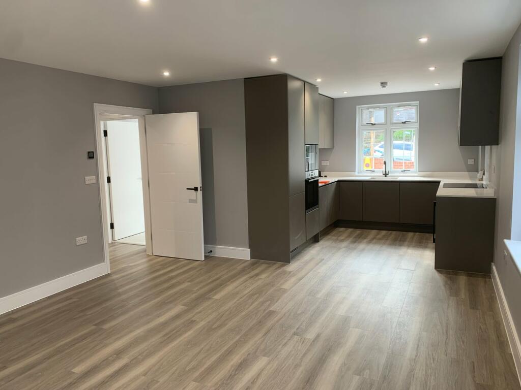 Additional image 2 of 2 Bromley Avenue, Bromley, BR1