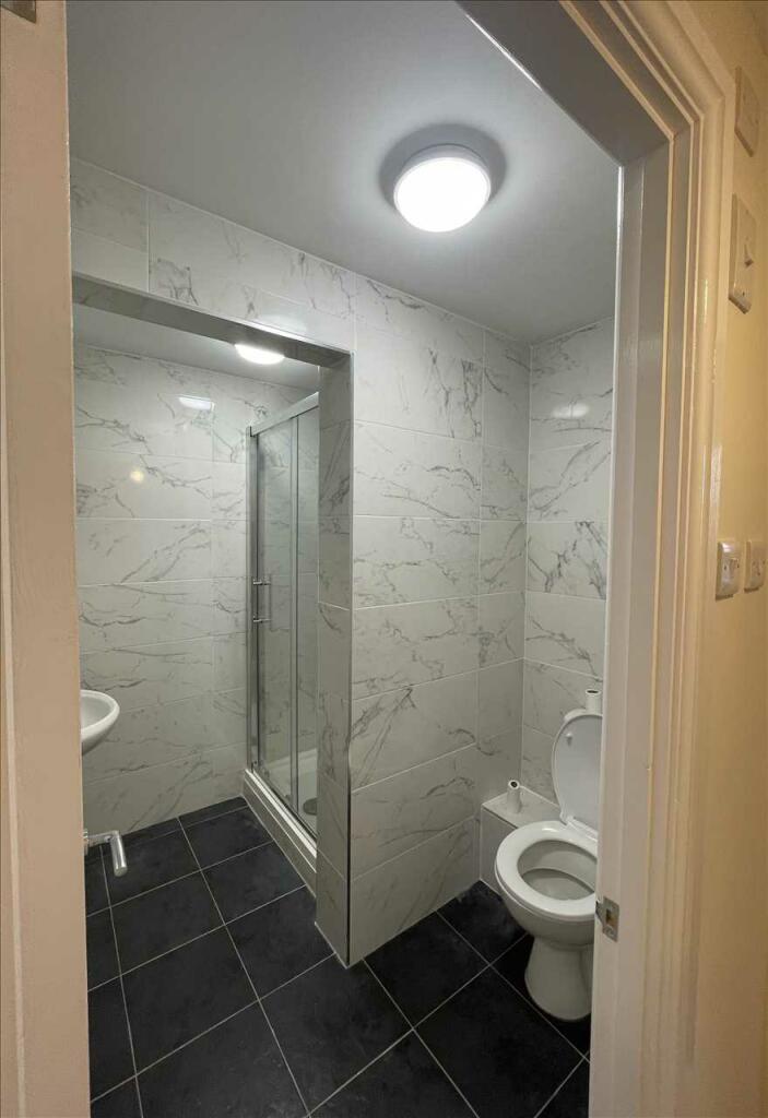 Additional image 7 of Garden Flat, Southfield Road