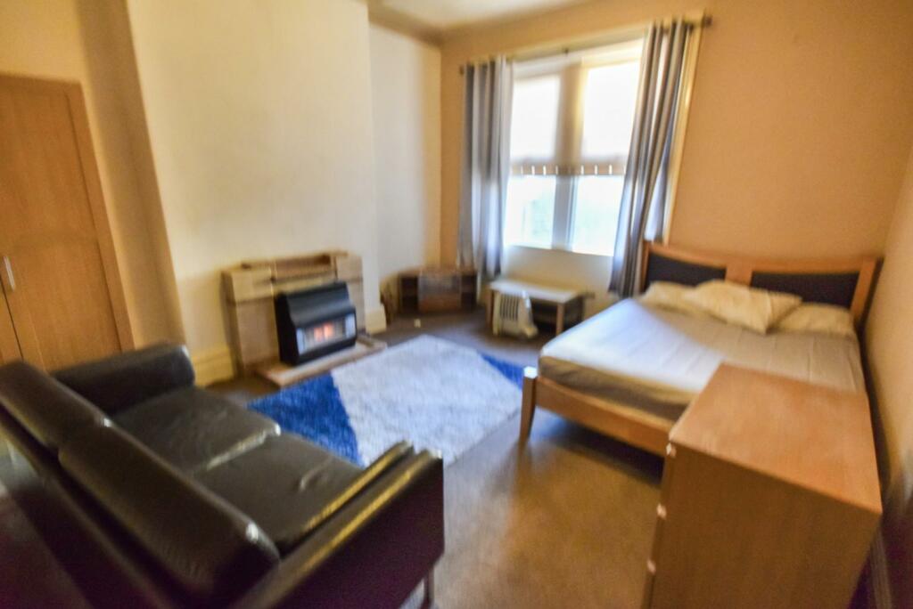 Additional image 4 of Otley Road, Shipley