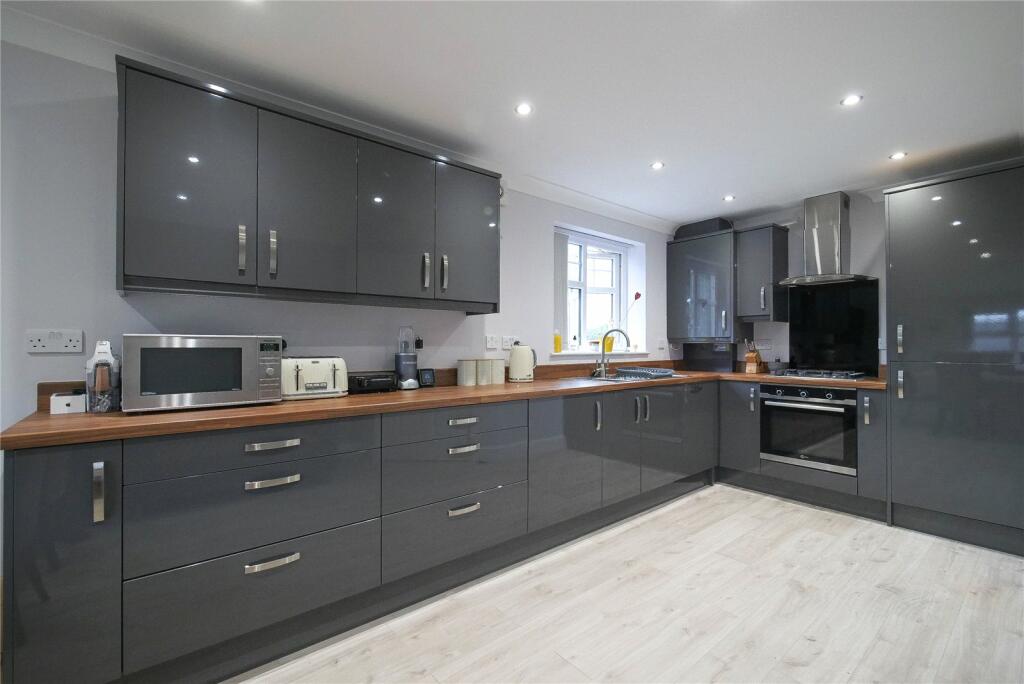 Additional image 19 of The Strone, Apperley Bridge, Bradford, West Yorkshire, BD10