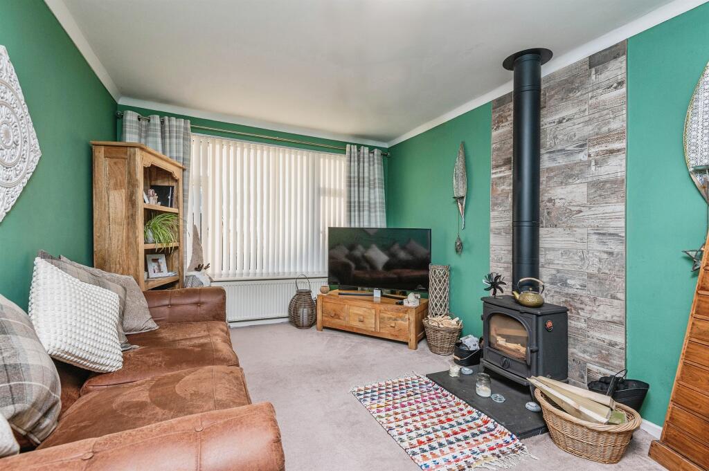 Additional image 2 of Park House Grove, Low Moor, Bradford