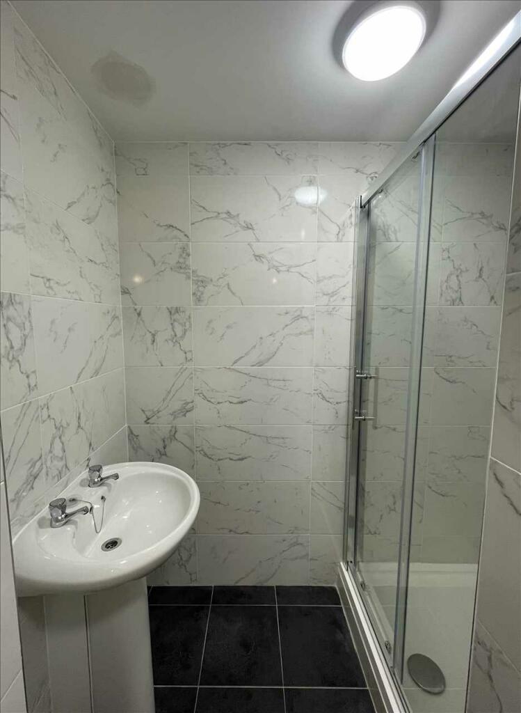 Additional image 6 of Garden Flat, Southfield Road