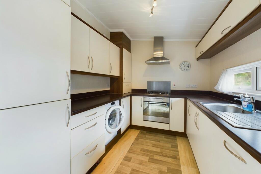 Additional image 5 of The Bay, Walton Bay, Walton-In-Gordano, North Somerset, BS21