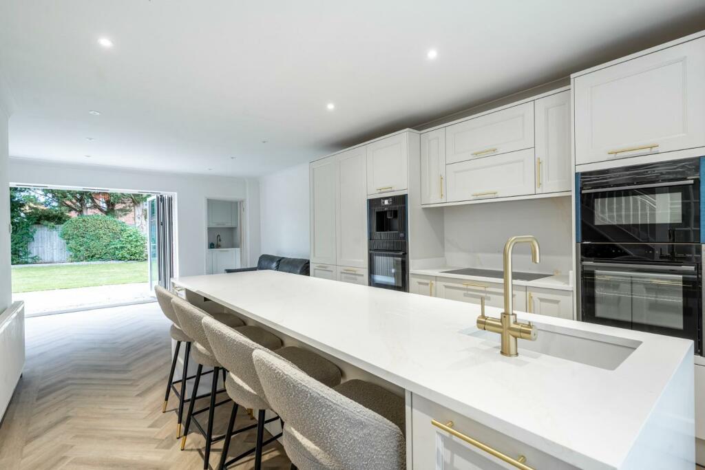 Additional image 32 of Dura Den Close, Beckenham