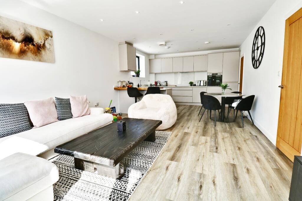 Additional image 2 of Southill Road, Chislehurst