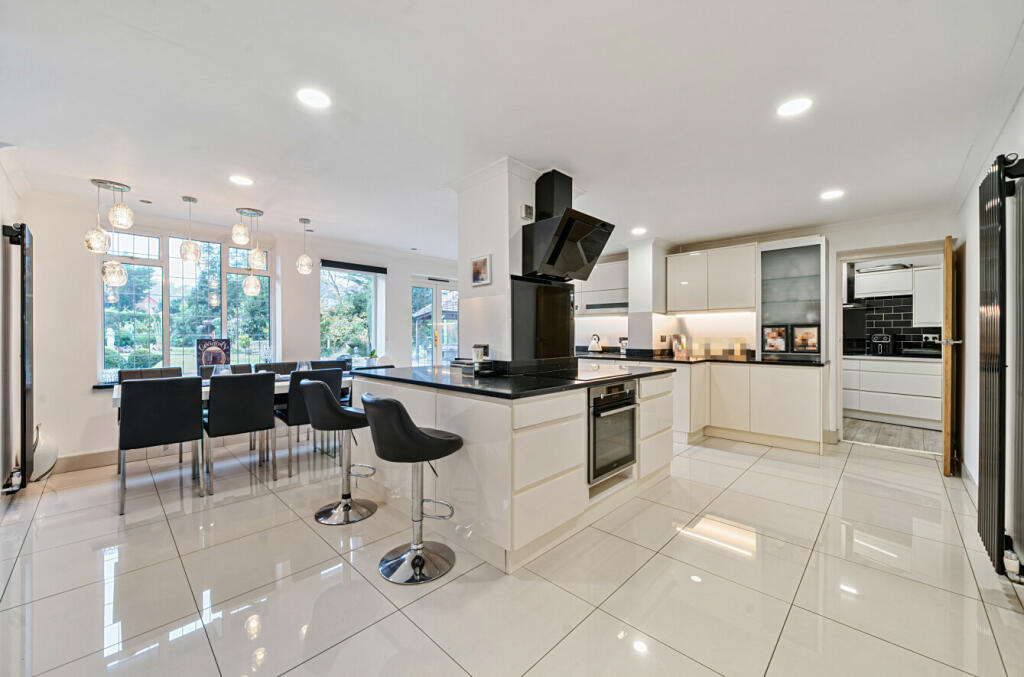 Additional image 8 of Marlings Park Avenue, Chislehurst, BR7