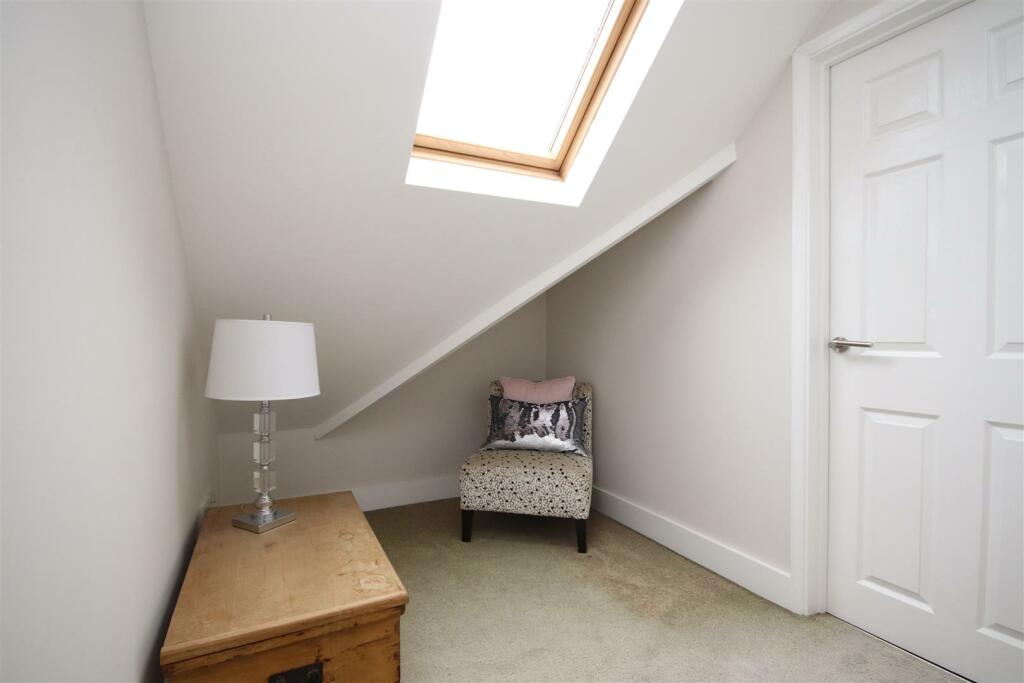 Additional image 24 of Main Road, Hextable, Swanley