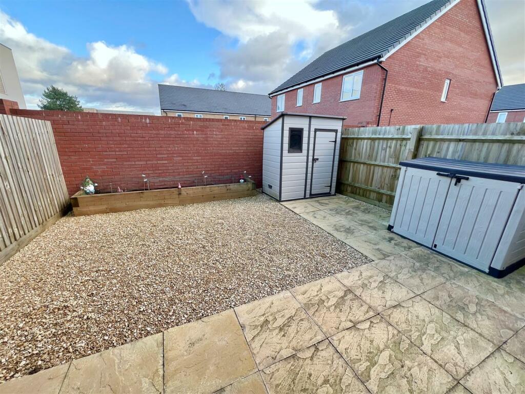 Additional image 6 of Lord Way, Locking Parklands - IMMACULATE