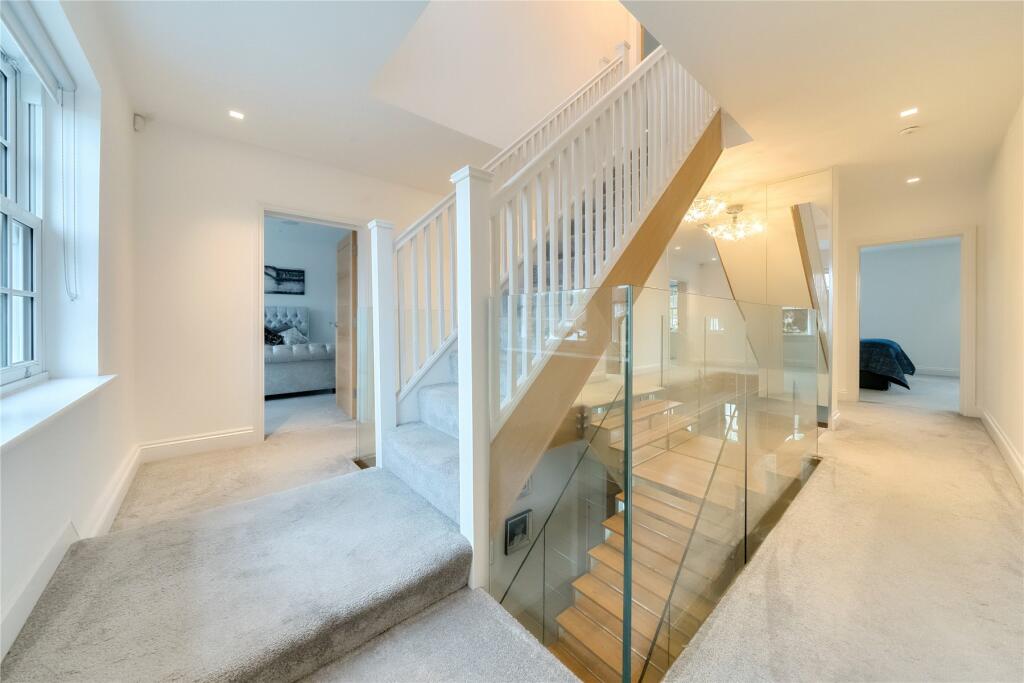 Additional image 21 of Marlings Park Avenue, Chislehurst