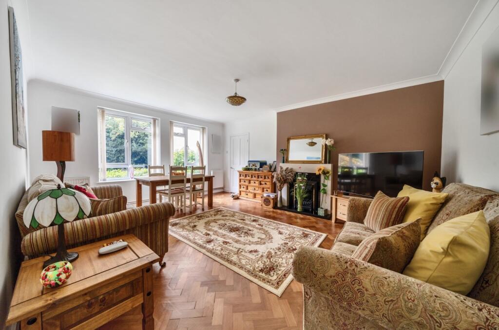 Additional image 3 of Kemnal Road, Chislehurst